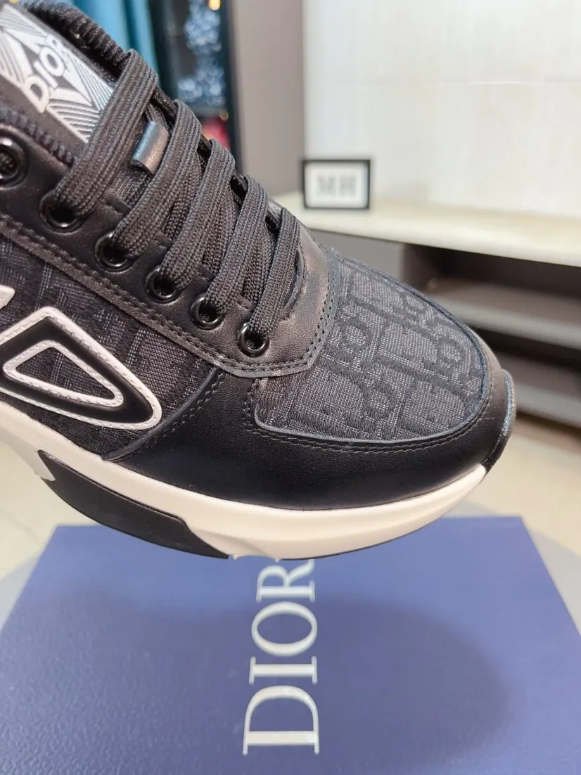 Men's men's shoes 💰438🌹🌹【Dior】Best-selling official website world premiere🔝High-end men's shoes brand official website latest series: The upper is made of imported cowhide with specially designed fabrics➕Mesh breathable lining. Make walking more convenient and comfortable! Compared with the official quality, Midea’s 1:1 replica. Create a fashionable personality to set off your uniqueness! A must-have for trendy men! Classic style. Men's sizes: 38-44.